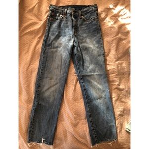 Levi 501 Original Cropped Jean size 26